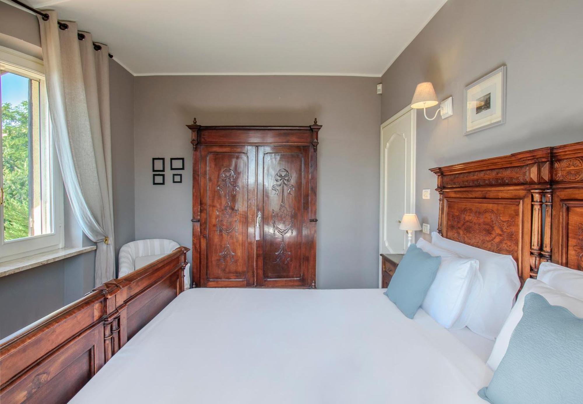 B&B Casa Margot Neive Bagian luar foto